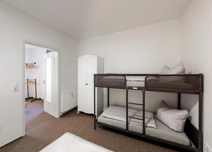 Ferienwohnung In Blankenburg شقة *